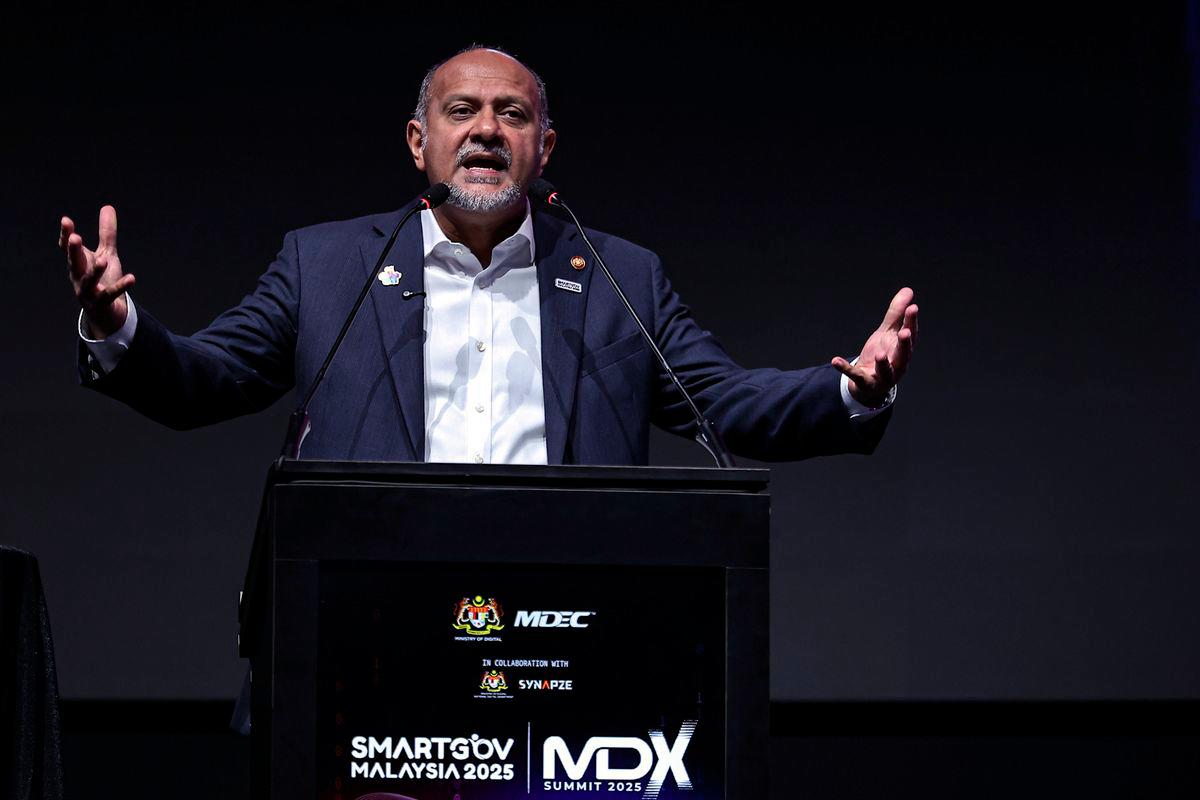 Minister Gobind Singh Deo. Bernamapix