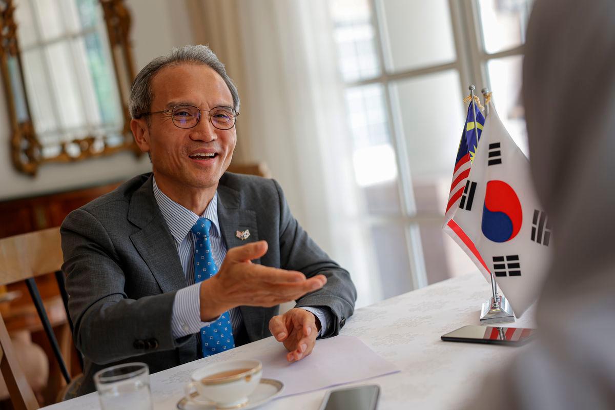 Yeo Seung Bae - Bernamapix