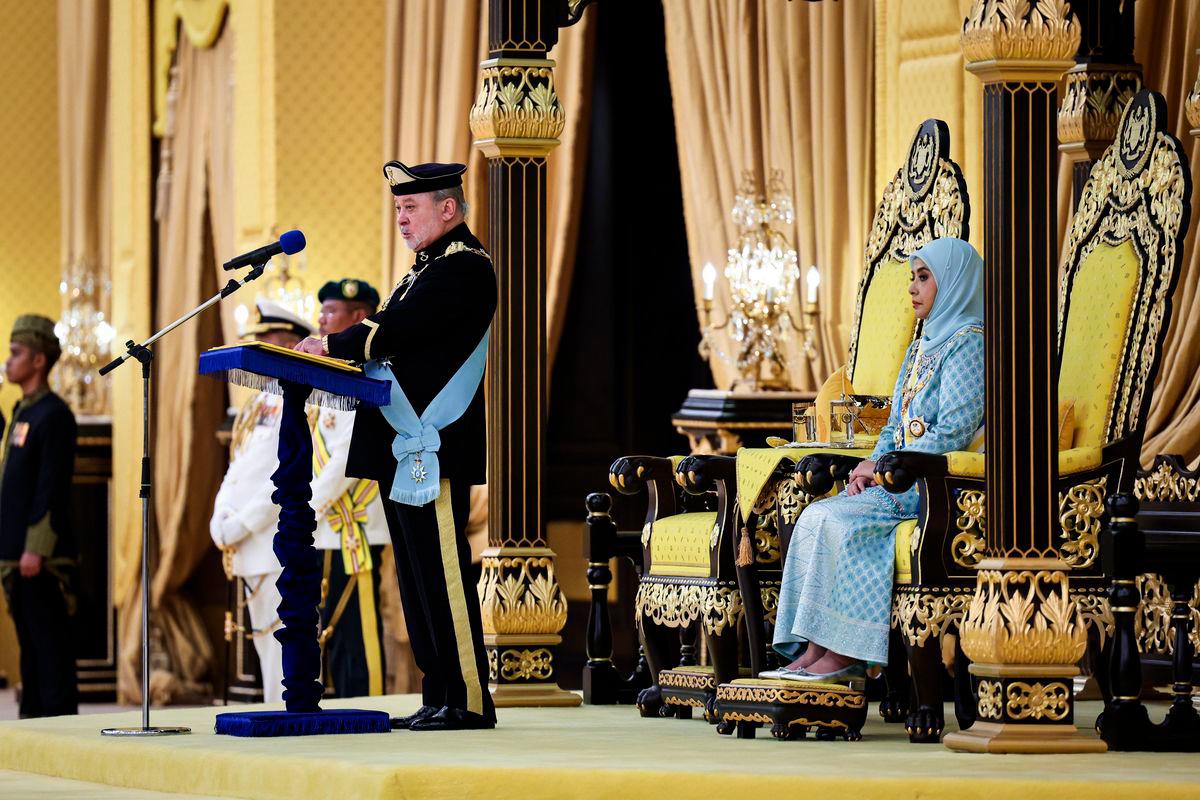 Yang di-Pertuan Agong Sultan Ibrahim berkenan bertitah pada Istiadat Menghadap dan Istiadat Pengurniaan Darjah Kebesaran, Bintang dan Pingat Persekutuan 2025 bersempena Ulang Tahun Hari Keputeraan Rasmi Yang di-Pertuan Agong Sultan Ibrahim di Istana Negara hari ini. BERNAMApix