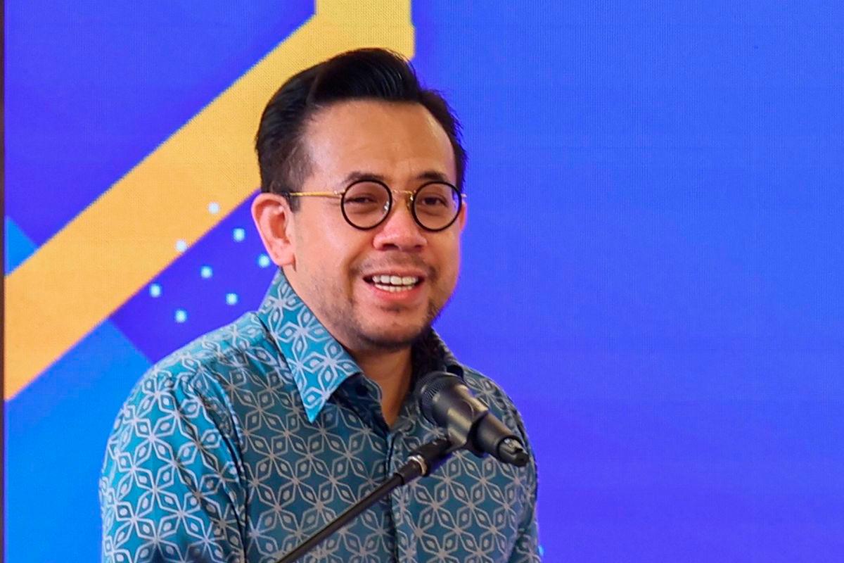Menteri Sumber Manusia Steven Sim. FotoBernama