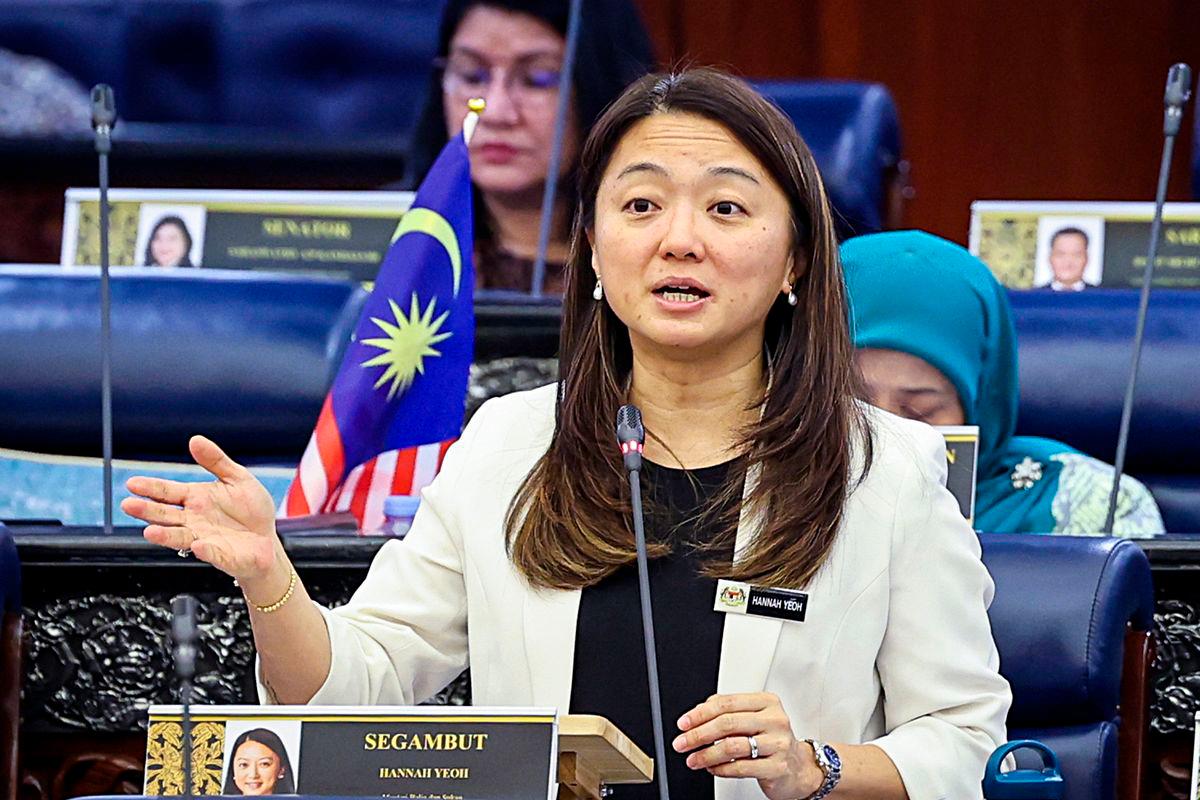 Menteri Belia dan Sukan Hannah Yeoh sempena Mesyuarat Kedua, Penggal Keempat Parlimen ke-15 Persidangan Dewan Rakyat di Bangunan Parlimen hari ini -fotoBERNAMA