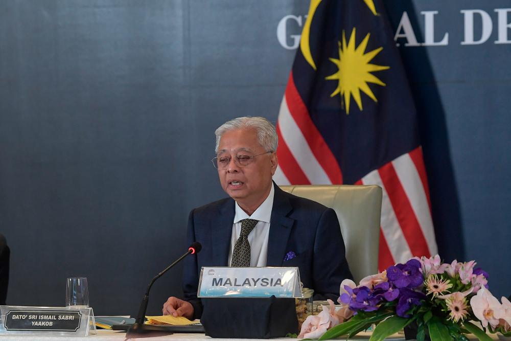    KUALA LUMPUR, June 24 -- Prime Minister Datuk Seri Ismail Sabri Yaakob addressed the High Level Dialogue Session on Global Development organized by the People's Republic of China at a hotel.  --fotoBERNAMA