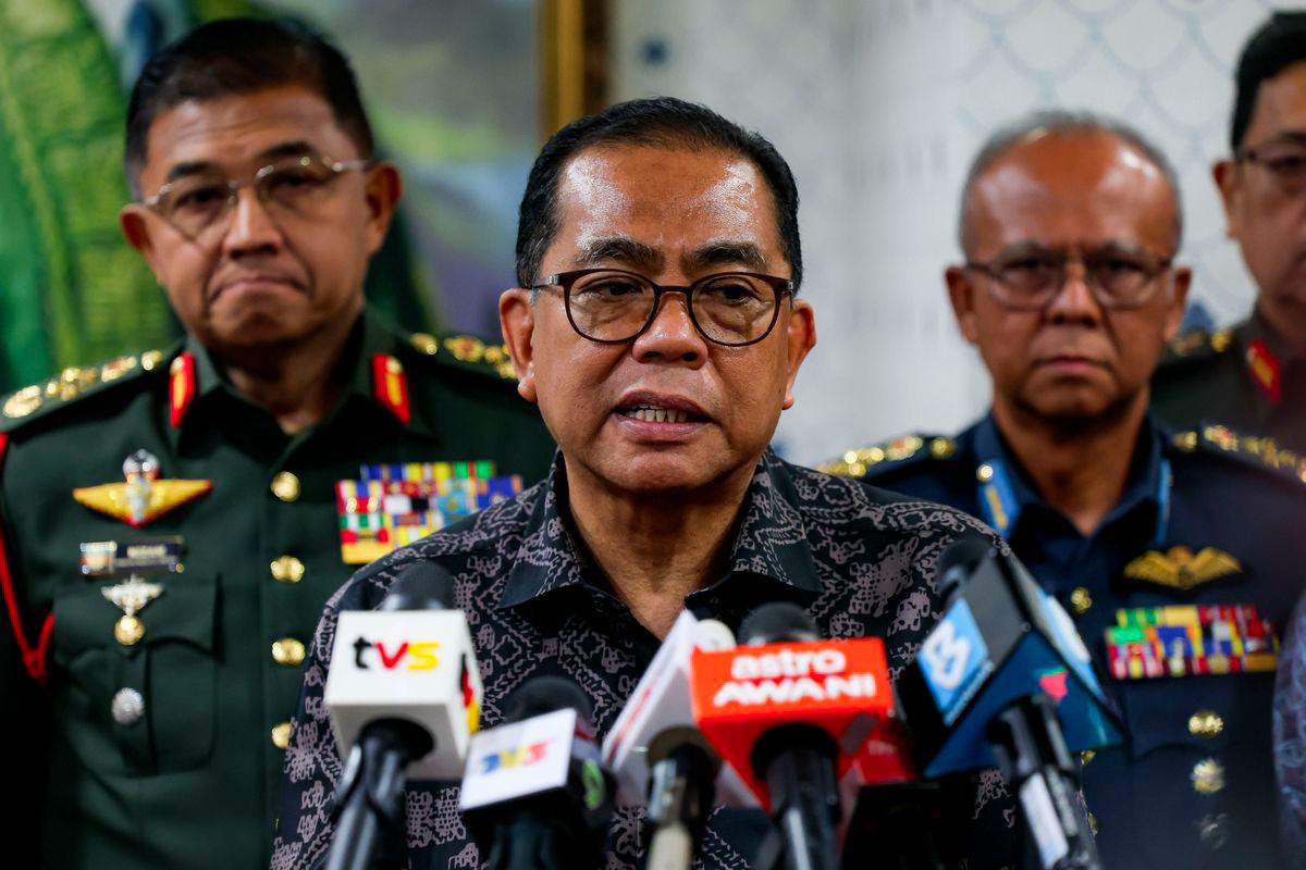 Defence Minister Datuk Seri Mohamed Khaled Nordin - BERNAMAPIX