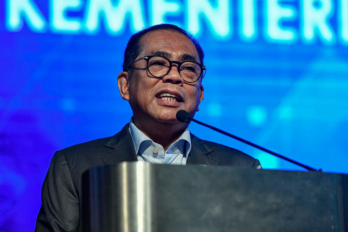 Defence Minister Datuk Seri Mohamed Khaled Nordin - Bernamapix