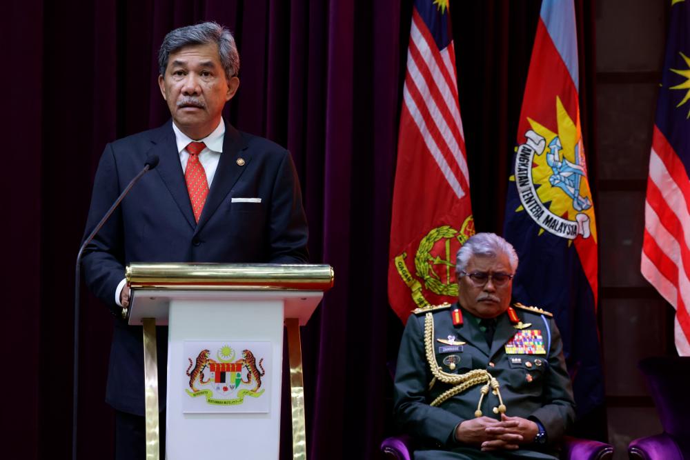 KUALA LUMPUR, March 22 -- Defense Minister Datuk Seri Mohamad Hasan when speaking at the Army Commander’s Rank and Handover Ceremony at the Wisma Pertahanan Auditorium today. BERNAMAPIX