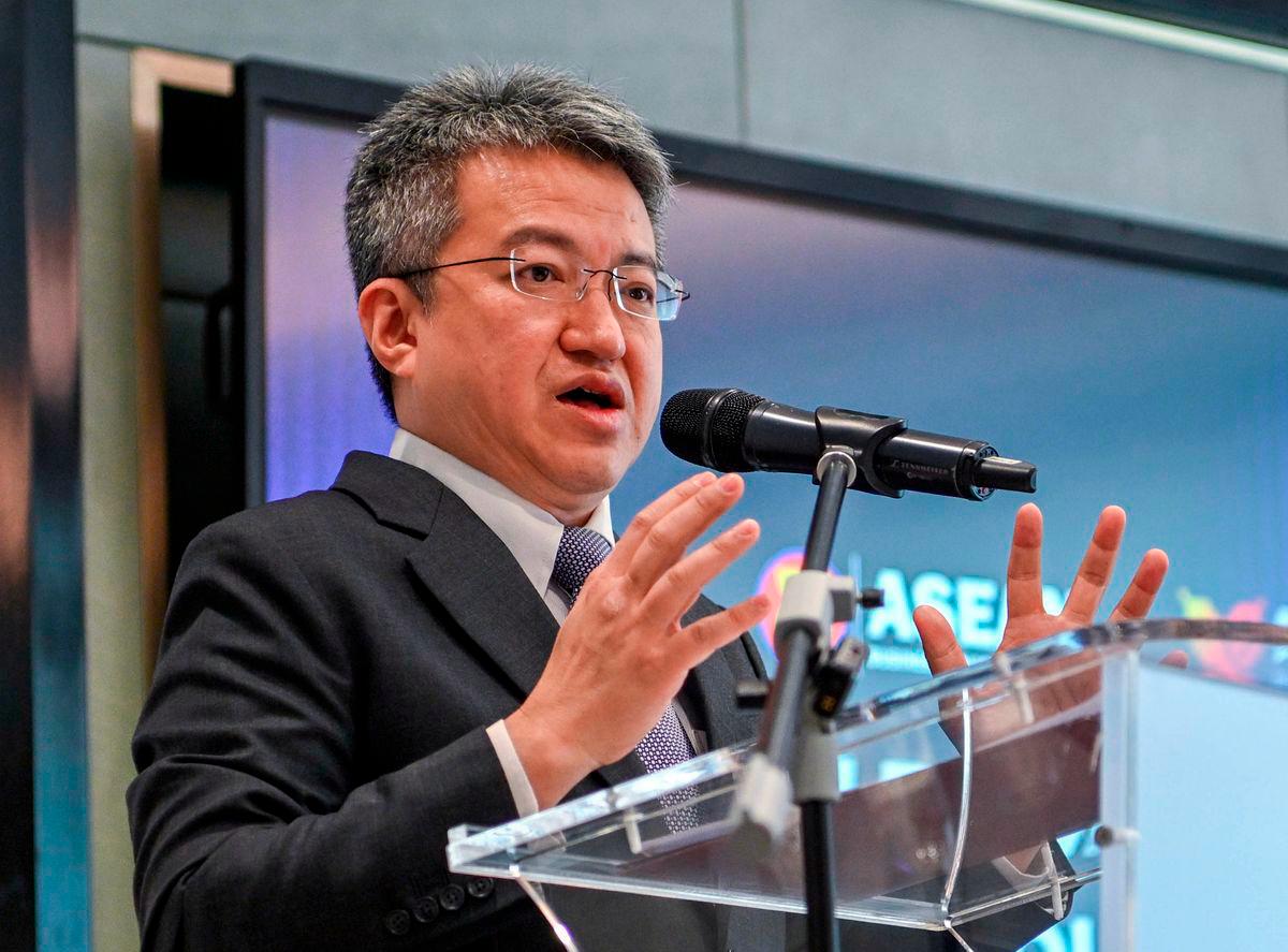Deputy Minister of Investment, Trade and Industry Liew Chin Tong speaks at the establishment of the ASEAN Private Markets Council (APMC) at a hotel today. - BERNAMA