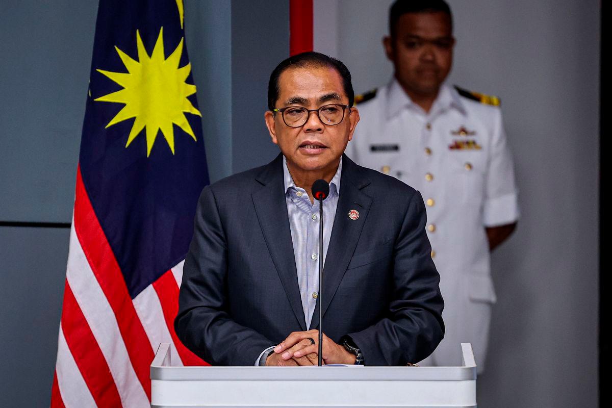 Defence Minister Datuk Seri Mohamed Khaled Nordin - Photo by BERNAMA