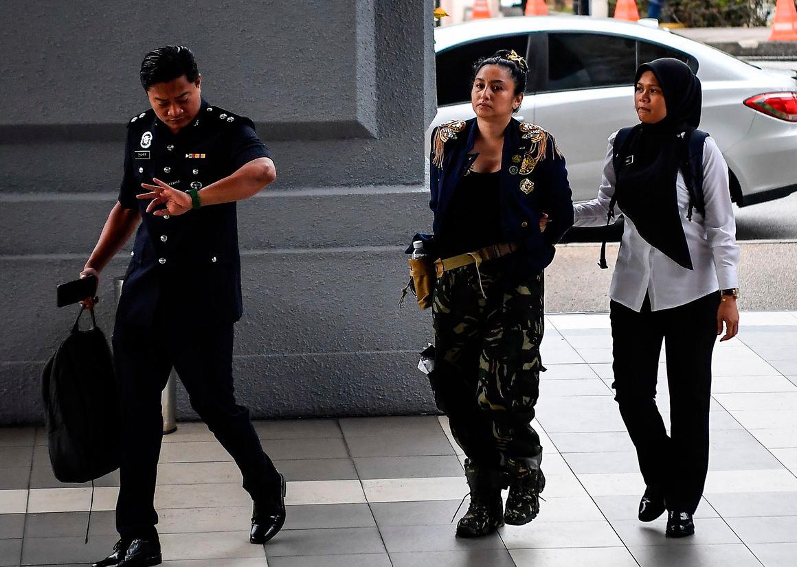 Persana Avril Sollunda - Photo by BERNAMA