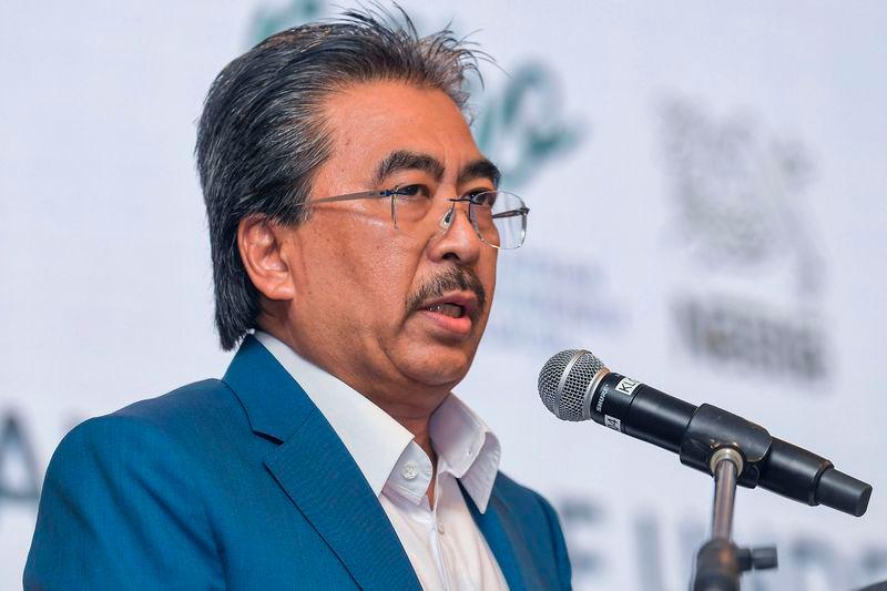 Menteri Perladangan dan Komoditi Datuk Seri Johari Abdul Ghani - fotoBERNAMA