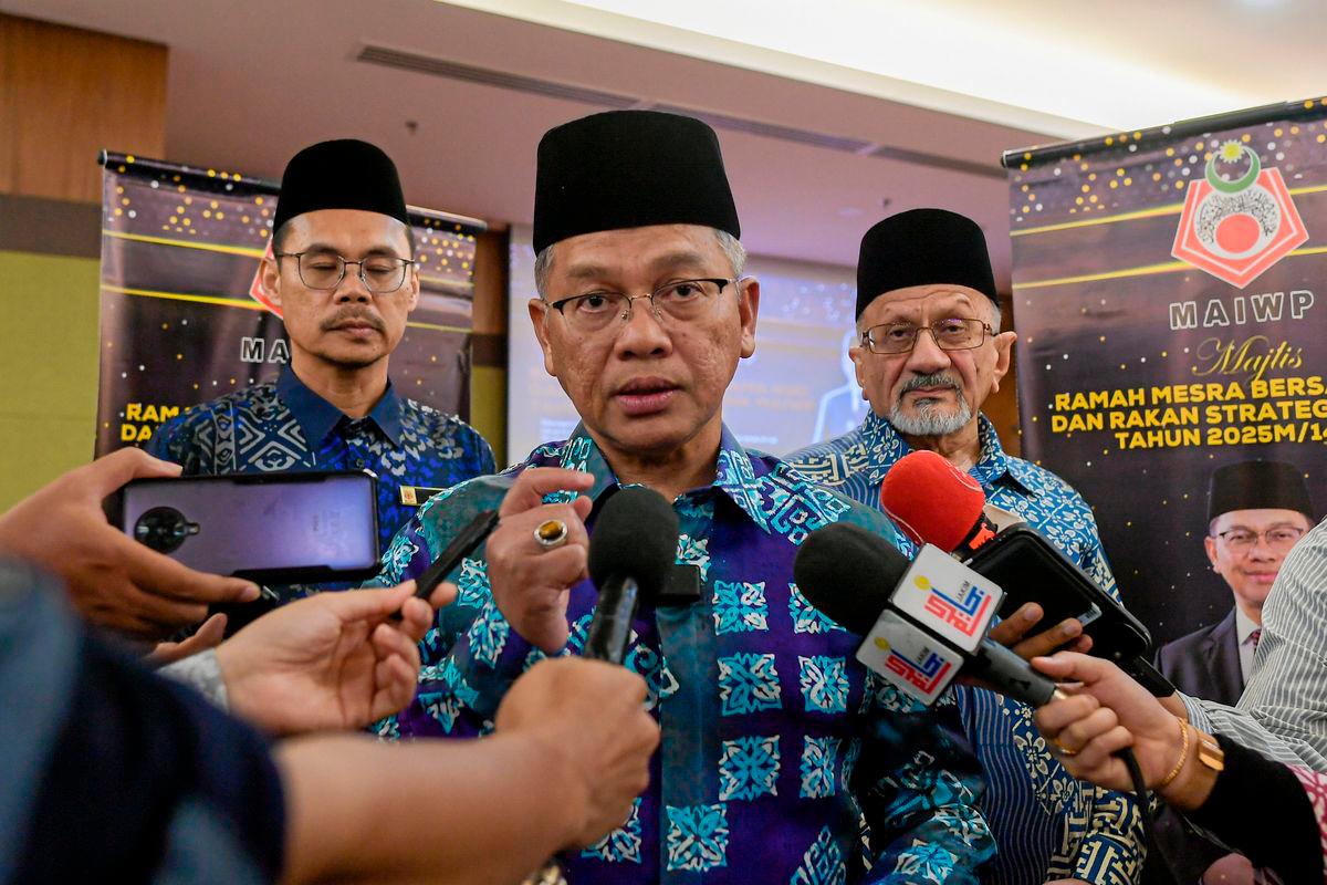 Minister in the Prime Minister’s Department (Religious Affairs) Datuk Dr Mohd Na’im Mokhtar - BERNAMApix