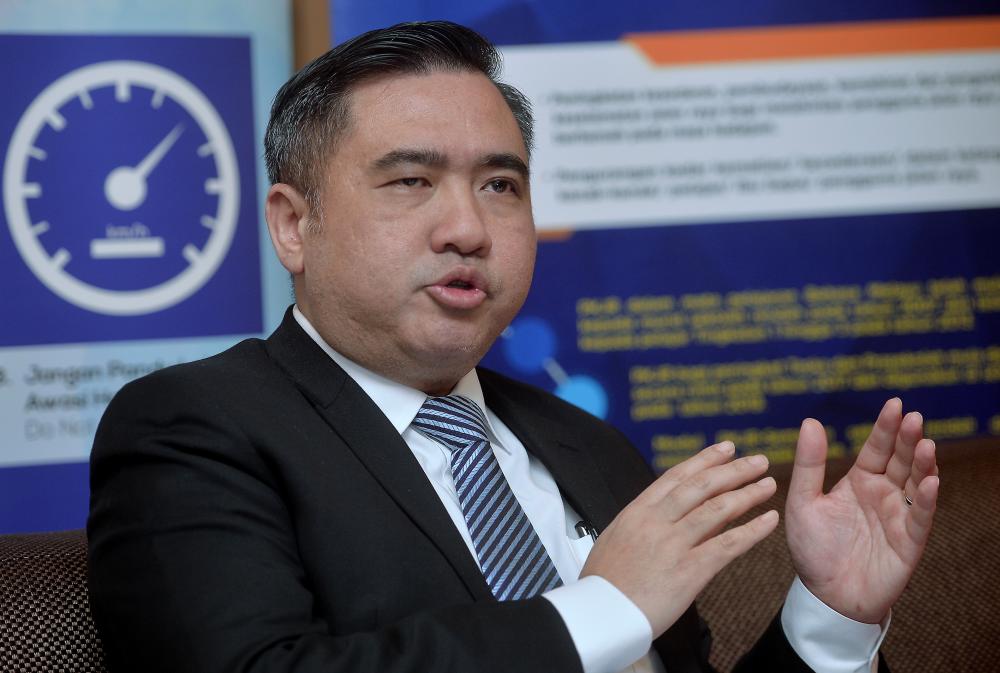 E-hailing drivers to register for PSV licence next year: Anthony Loke