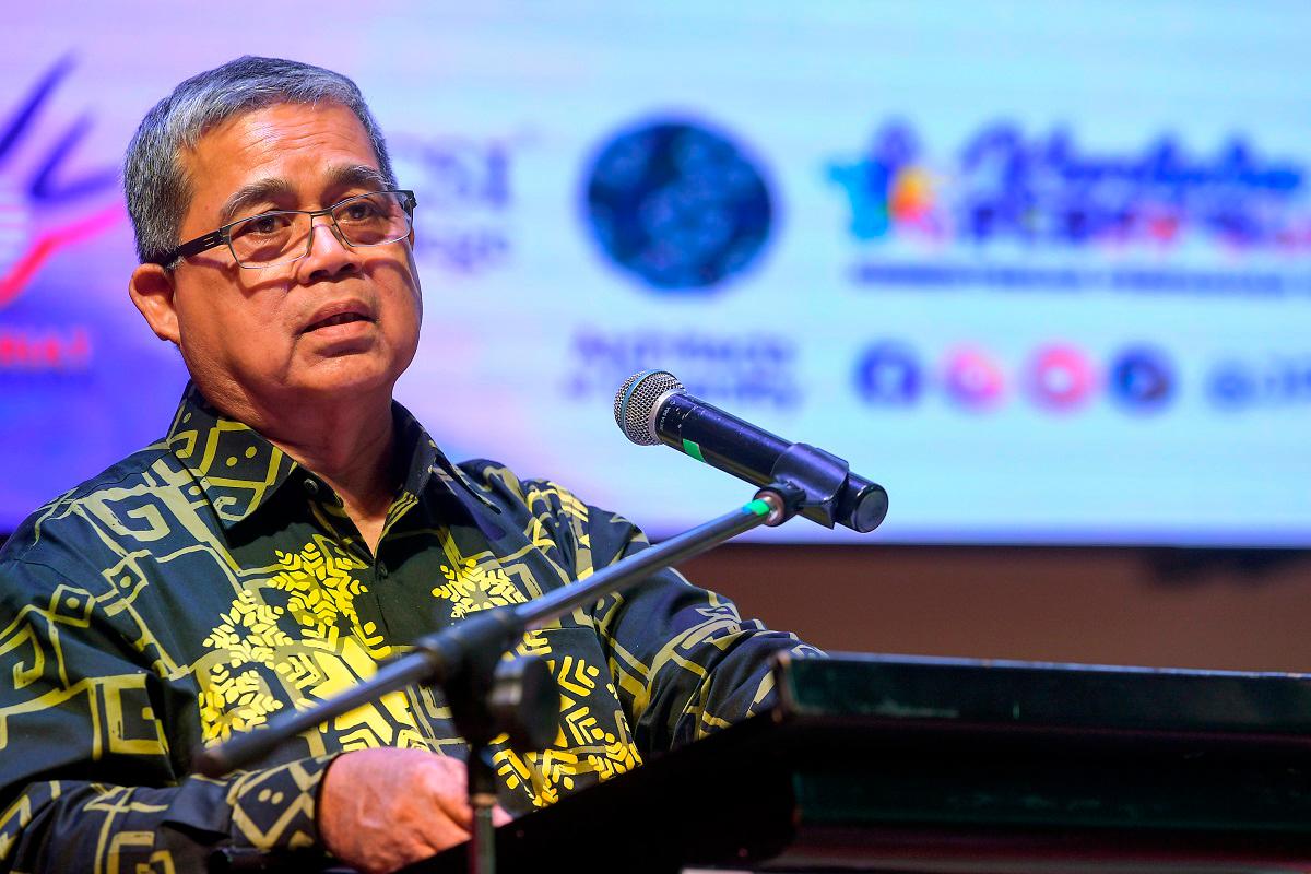 National Unity Minister Datuk Aaron Ago Dagang. - BERNAMApix