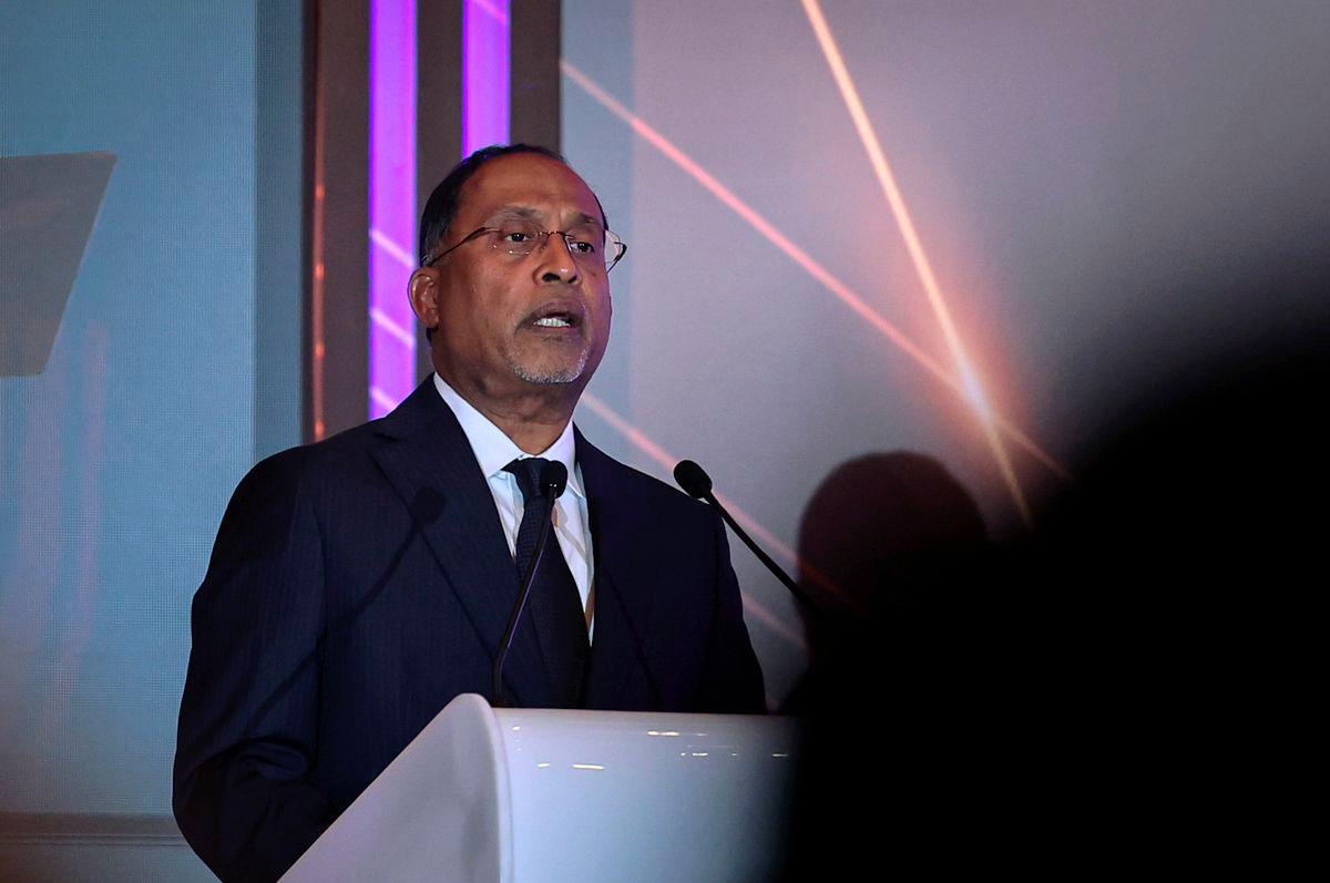 Menteri Pendidikan Tinggi, Datuk Seri Dr Zambry Abdul Kadir menyampaikan ucapan pada pada Majlis Anugerah Agensi Kelayakan Malaysia (MQA) 2025 di Hotel Renaissance - fotoBERNAMA