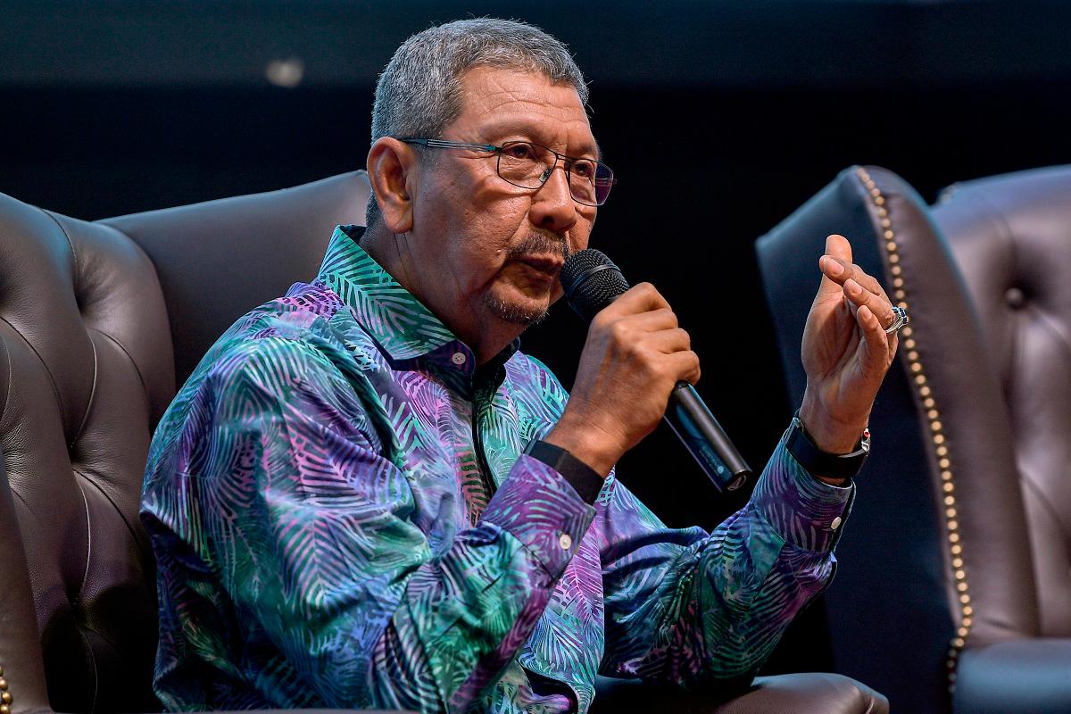 Public Service director-general Tan Sri Wan Ahmad Dahlan Abdul Aziz. - BERNAMApix