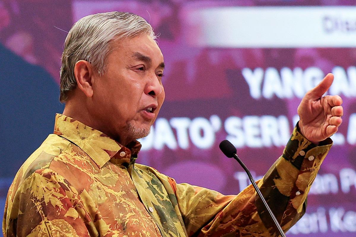 Timbalan Perdana Menteri Datuk Seri Dr Ahmad Zahid Hamidi. - fotoBERNAMA