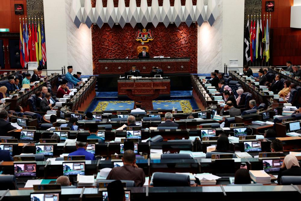 Finance Minister Tengku Datuk Seri Zafrul Tengku Abdul Aziz tables the Budget 2023 in Parliament today. This is the second budget tabled under the government led by Prime Minister Datuk Seri Ismail Sabri Yaakob and also the second since the 12th Malaysia Plan (12MP) was launched on Sept 27 last year.- BERNAMAPIX