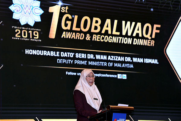 Deputy Prime Minister Datuk Seri Dr Wan Azizah Wan Ismail delivering her keynote address during the 1st Global Waqf Conference (GWC) Awards &amp; Recognition Ceremony at Menara Kembar Bank Rakyat yesterday. — Bernama