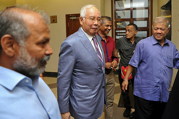 Datuk Seri Najib Abdul Razak at the Kuala Lumpur High Court yesterday. — Bernama