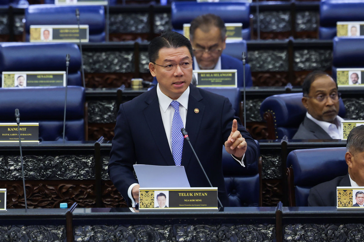 Housing and Local Government Minister Nga Kor Ming speaking at Parliament. - BERNAMA