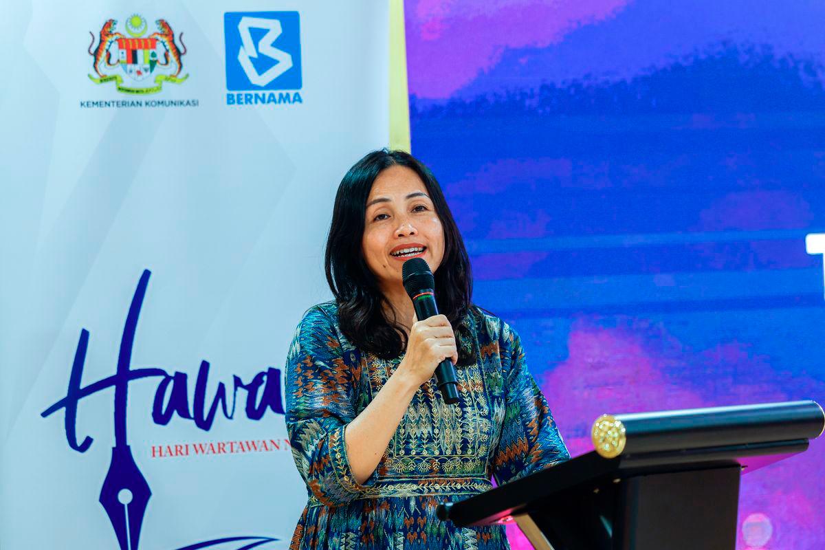 Timbalan Menteri Komunikasi Teo Nie Ching berucap pada Majlis Penyampaian Sumbangan Tabung Kasih @ HAWANA sempena sambutan Deepavali di Wisma Bernama, Kuala Lumpur, hari ini. - BERNAMA