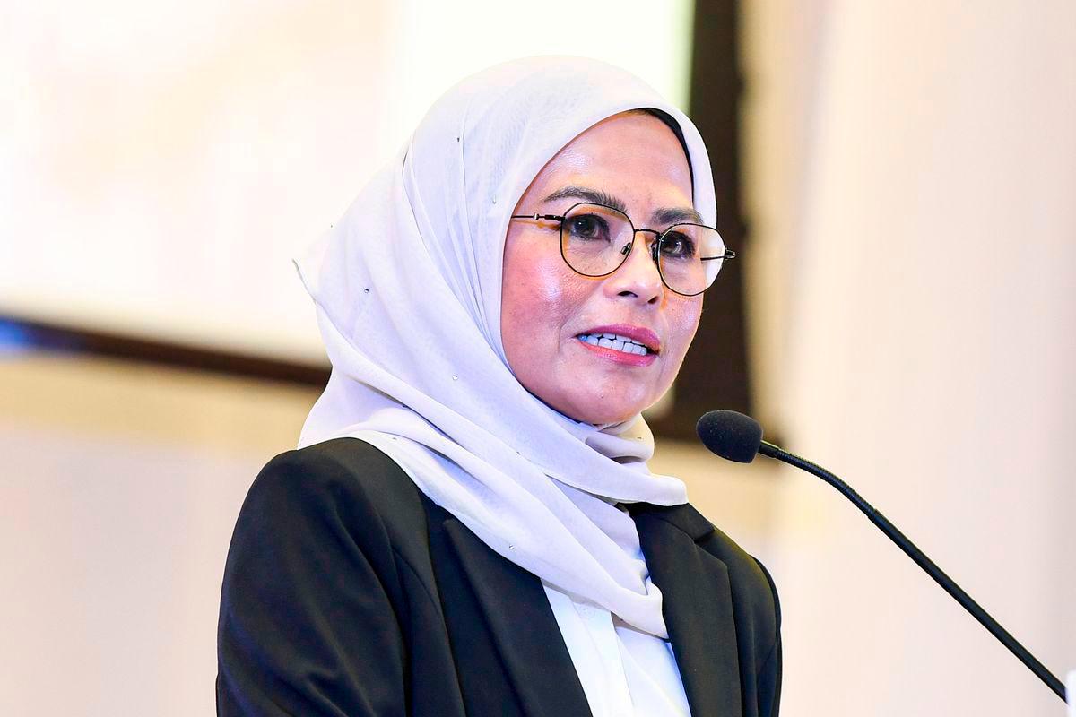 Datuk Seri Noraini Ahmad - BERNAMA