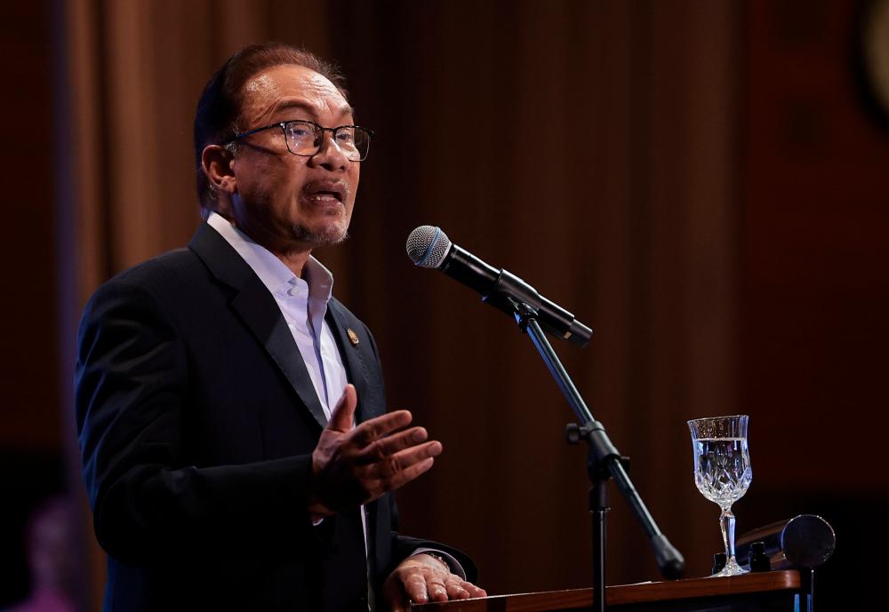 KUALA LUMPUR, March 8 -- Prime Minister Datuk Seri Anwar Ibrahim delivered a speech at the celebration of International Women’s Day 2023 at Dewan Perdana Felda today. BERNAMAPIX