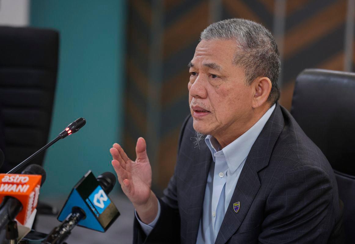 Deputy Prime Minister Datuk Seri Fadillah Yusof - Bernamapix