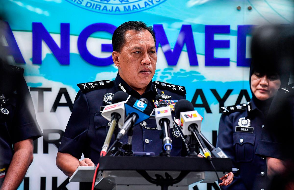 Pengarah Jabatan Siasatan Jenayah Komersial (JSJK) Bukit Aman Datuk Rusdi Mohd Isa. - fotoBERNAMA