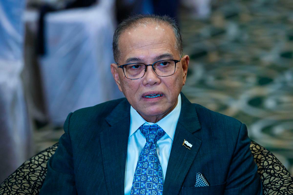 Pahang Menteri Besar Datuk Seri Wan Rosdy Wan Ismail - Photo by BERNAMA