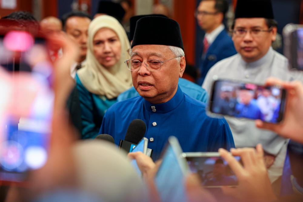 KUALA LUMPUR, 7 Okt -- Perdana Menteri Datuk Seri Ismail Sabri Yaakob menjawab soalan ketika ditemui pemberita selepas pembentangan Bajet 2023 di Parlimen hari ini. fotoBERNAMA