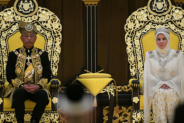 Installation ceremony of Malaysia’s 16th King begins
