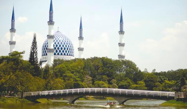 The conurbation will encompass Petaling Jaya, Subang Jaya, Shah Alam and Klang. – BERNAMAPIX