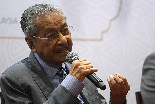 Mahathir to be interim education minister