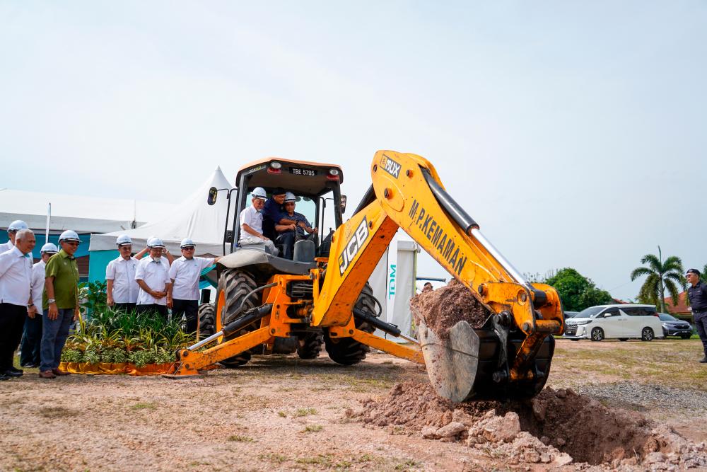 The groundbreaking ceremony for the construction of the new hospital