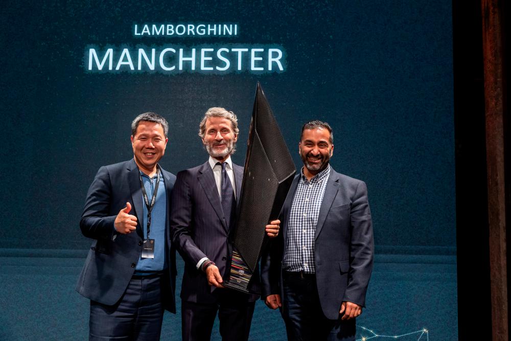 $!H.R. Owen CEO, Ken Choo (left), Lamborghini CEO Stephan Winkelmann (centre) and Rupesh Jethwa, H.R. Owen Lamborghini Brand Director (right)