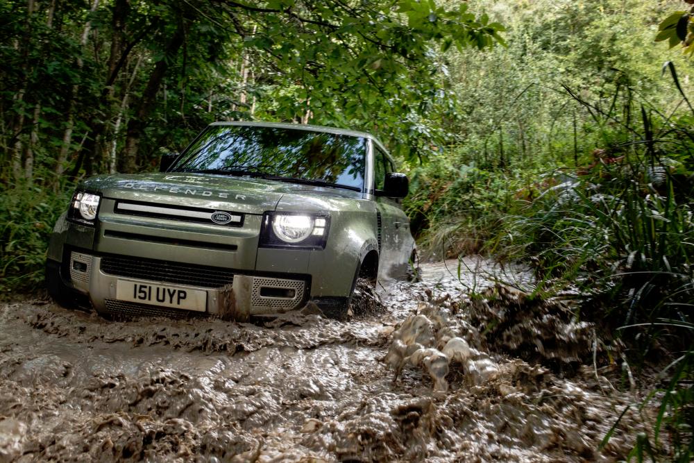 $!New Land Rover Defender 110: ‘For adventurous hearts, curious minds’