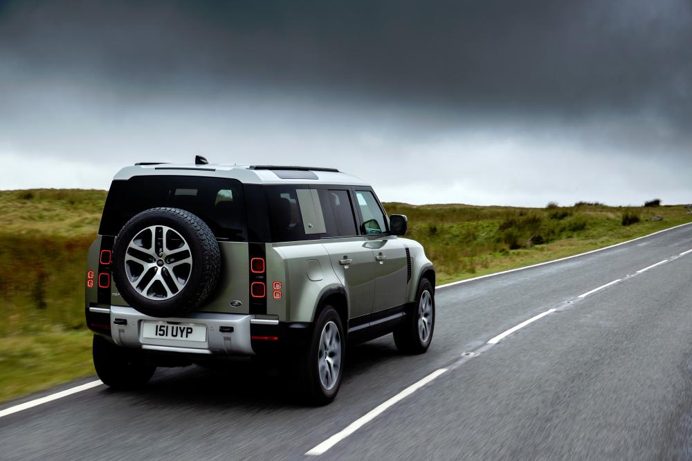 $!New Land Rover Defender 110: ‘For adventurous hearts, curious minds’