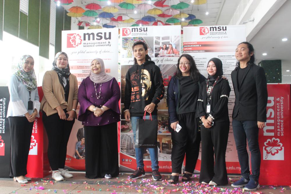 Norhisham (third from left), Aedy and MSU faculty members.