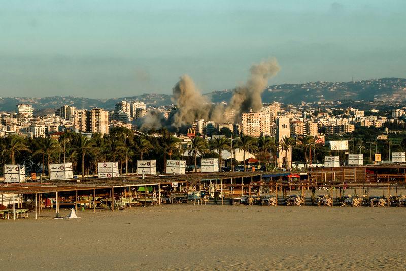 Pix for visual purposes. Smoke billows from the site of an Israeli airstrike on the area of Burj al-Shamali in southern Lebanon on September 25, 2024.