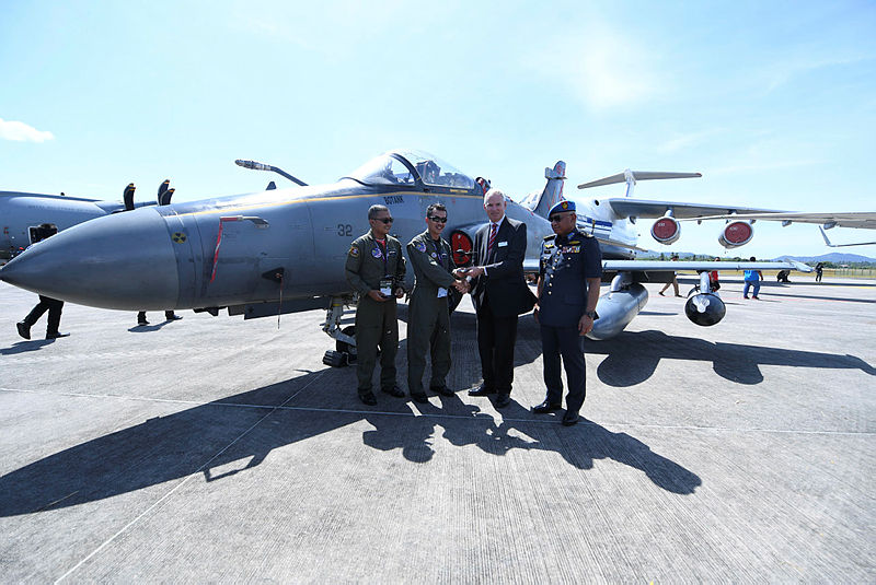 From left: Major Zulkifli ‘Steady’ Mohamad, and Major Fairul ‘Gillette’ Mohd Rustham pose for a photo with Britains’s retired senior Royal Air Force (RAF) commander Sir Andrew Pulford and RMAF chief General Tan Sri Affendi Buang, on March 27, 2019. — Bernama