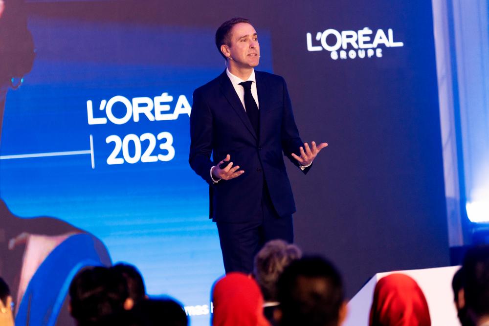 Presentation by L’Oréal Malaysia Managing Director, Mr Tomas Hruska at L’Oreal’s Corporate Showcase Event. – ALL PIX BY L’ORÉAL