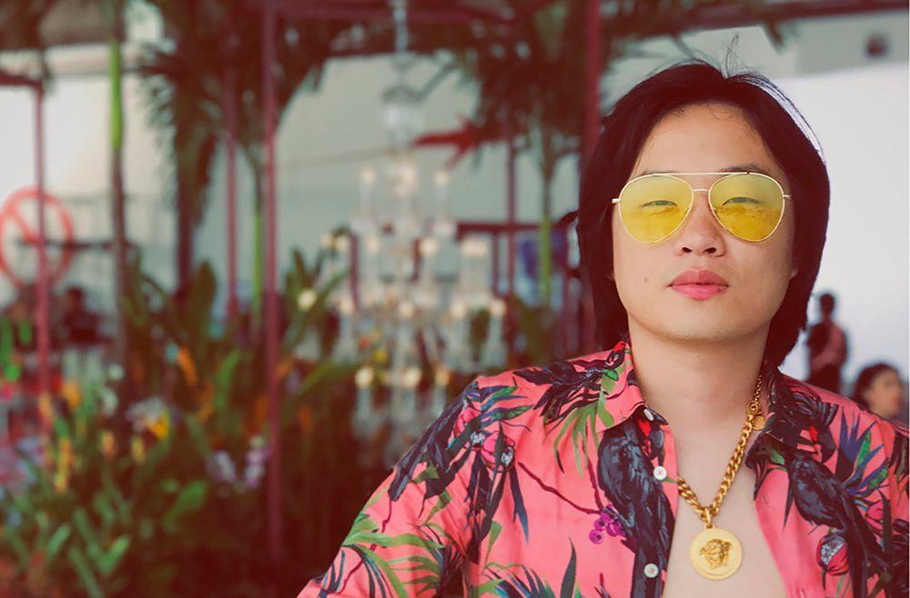 Experience the comedic genius of Yang as he shares his hilarious and insightful perspective with Malaysian audiences.