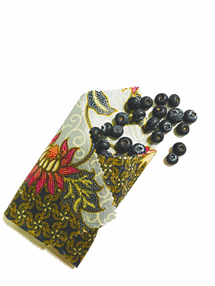 $!The mini Batik Beeswax Food Wraps are suitable for keeping small food items. – SAFFRON &amp; SERAI