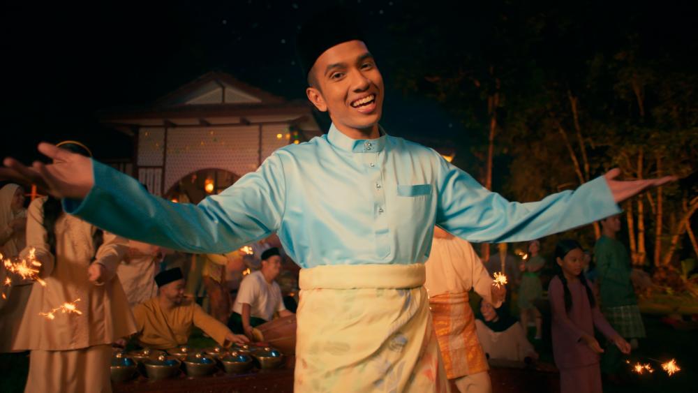 Oppo’s story imparts the message of remembering the heritage that makes us unique as Malaysians.