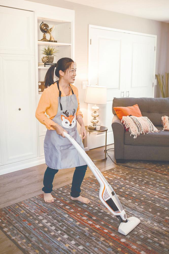 $!If a vacuum cleaner is regularly used to clean rugs and carpets, choose one with powerful motors.