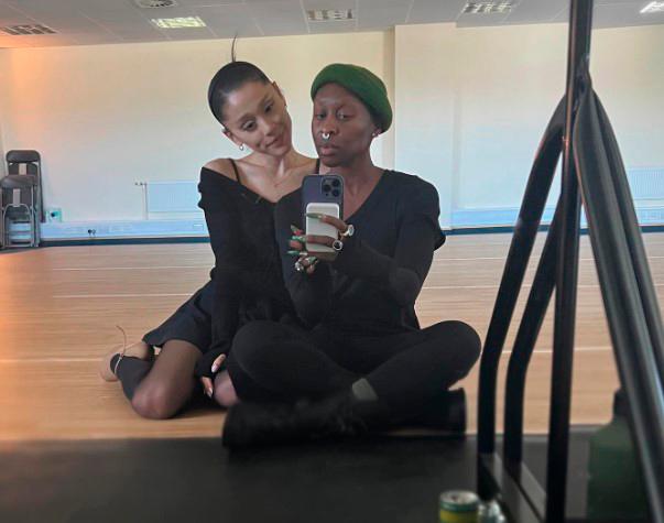 Ariana Grande and co-star Cynthia Erivo during rehearsals. – Instagram