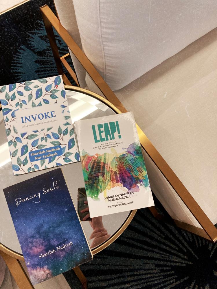 A close up of some of Sharifah’s books. — SHARIFAH NADIRAH $!A close up of some of Sharifah’s books. — SHARIFAH NADIRAH