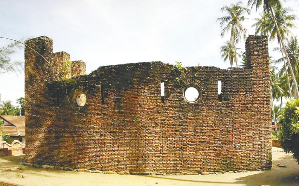The Dutch Fort is a reminder of Pangkor’s colonial past. $!The Dutch Fort is a reminder of Pangkor’s colonial past.