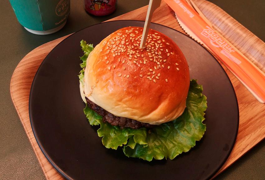 Wind Burger at Samyang Roundhill, Pyeongchang. $!Wind Burger at Samyang Roundhill, Pyeongchang.