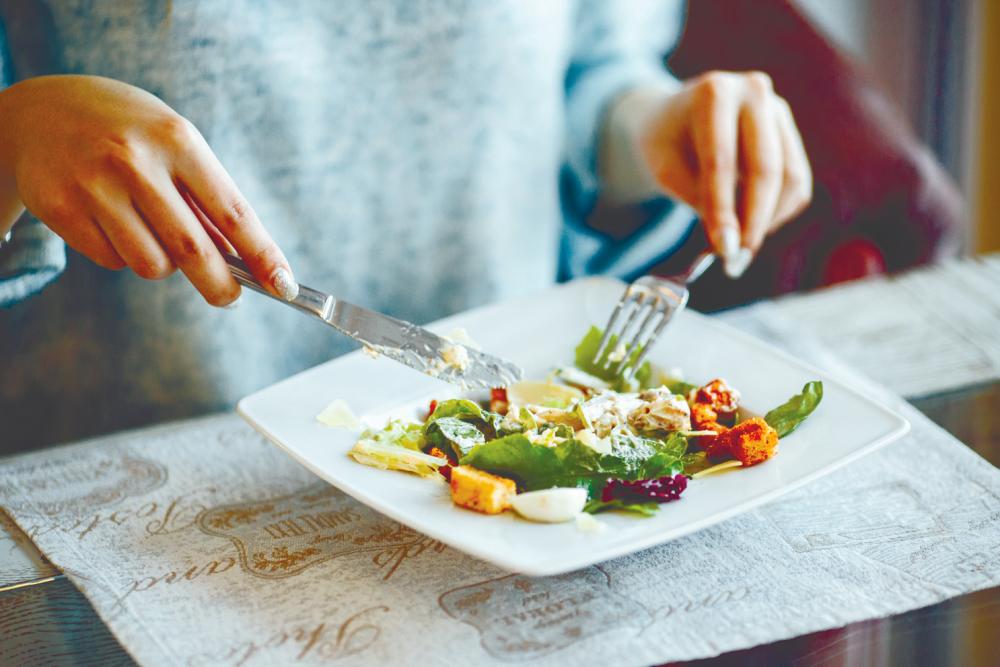 Like most things in life, moderation is imperative when it comes to eating. - FREEPIK $!Like most things in life, moderation is imperative when it comes to eating. - FREEPIK